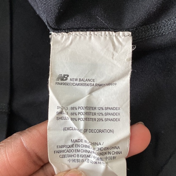New Balance Top SIZE M - Picture 4 of 5